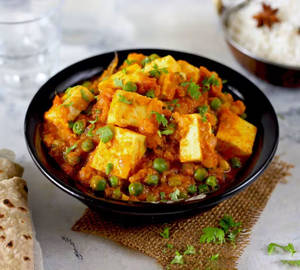 Matar Paneer