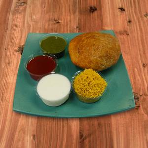 Dahi Khasta Kachori (1 Pcs)