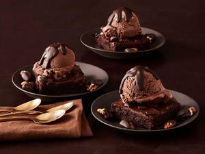 Brownie With Chocolate Ice Cream 