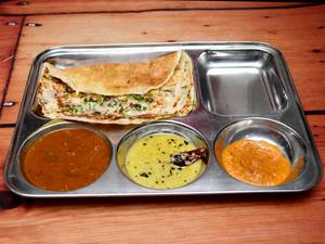 Onion Uttapam