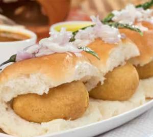 Asli cheese vadapav