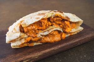 Delhi Chicken Makhani Naan Turnover [2 Pockets]