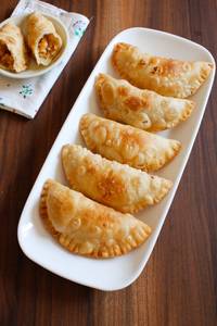 Gujiya