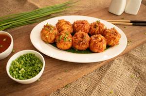 Veg Pan Fried Momos (8 Pcs)