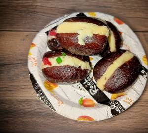 Gulab jamun with cream(200grams)