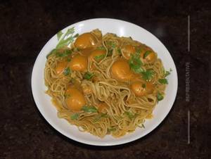Egg Chicken Gravy Noodles