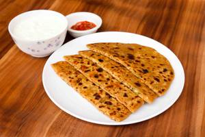 Allo Paratha[2] + Dahi [Half]