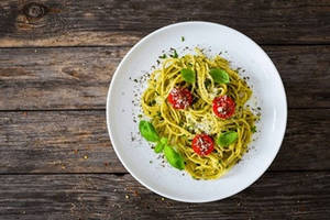 Veg Creamy Penne Pesto With Garlic Bread