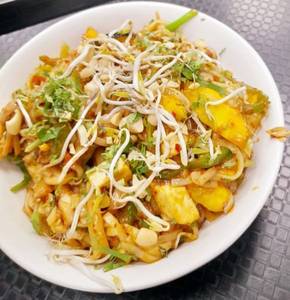 Phad Thai Chicken