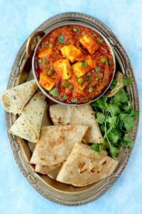 Paneer Do Pyaza + 4 Tawa Roti Plain