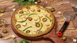7" Small Tandoori Paneer Pizza (Serves 1)