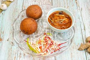 Litti With Chicken Curry (2 Pcs)