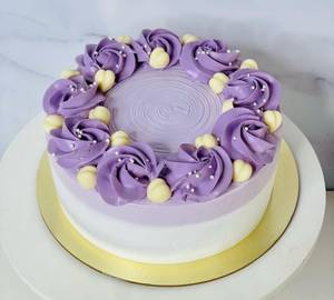 Vanilla Floral Cake