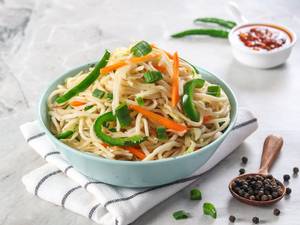 Veg Hakka Noodles
