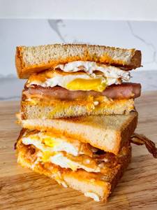 Egg Spicy Club Sandwich