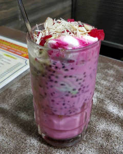 Strawberry Falooda