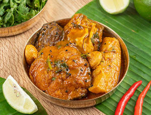 Aar Alu Bori Begun Diye Jhol (2 Pcs)