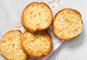 Spicy Garlic Cheese Open Toast
