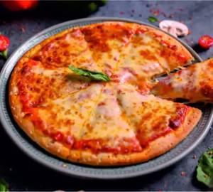 Double Cheese Margherita Pizza