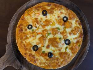 Paneer Makhani Pizza 