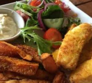 Fish Finger (4 pcs) and French Fries with Salad and Sauce