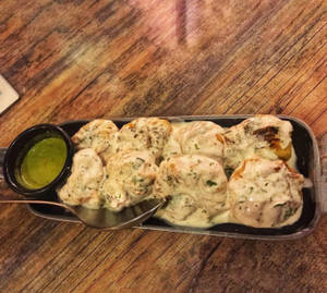 Special Creamy Paneer Momos (8 Pcs)