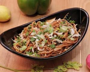 Veg. Hakka Noodle