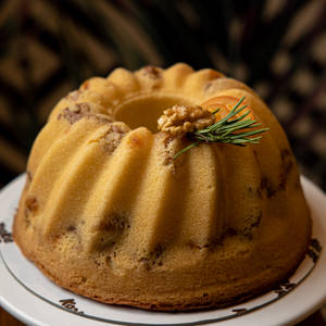 Orange & Walnut Tea Cake (800Gm)