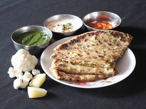 Aloo Gobi Paratha