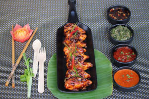 Pan Fried Veg Hot Garlic Momos