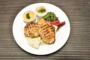 Grilled Chicken With Hummus
