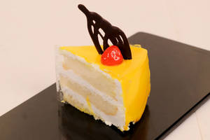 Pastry Pineapple Royal