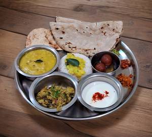 Special veg thali [pithal]