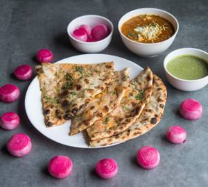 Naan with gravy