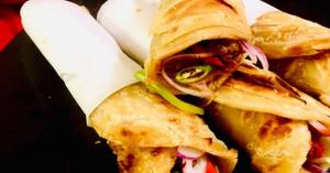 Single Egg Chicken Roll