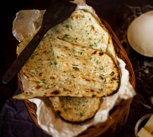 Butter garlic naan