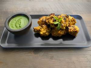Achari Chicken Tikka - 8 Pcs