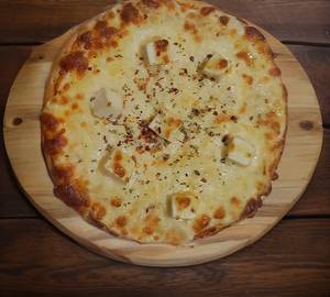 Paneer wrapped pizza