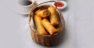 Chicken Roll ( Spicy Grilled Chicken Wrapped In Flavourful Kathi Roll)