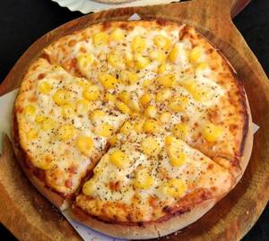 Corn And Cheese Pizza 14 Inchi 