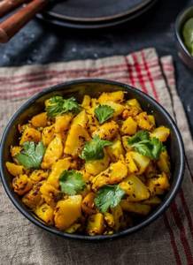 Jalandhar's Special Aloo Jeera Dry