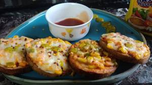 Exotic Cheese Chicken Garlic Bread