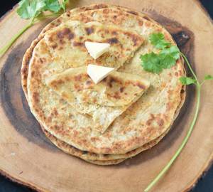 Mattar Paneer Paratha