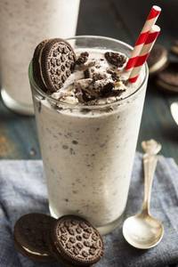 Vanilla Oreo Shake