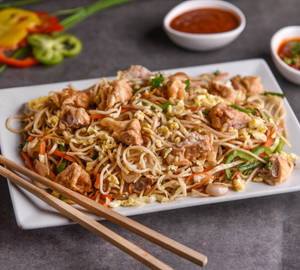 Chicken Egg Chowmein