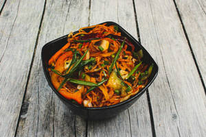 Schezwan Veg Hakka Noodles