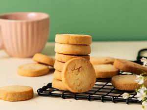 Butter Cashew Cookies