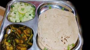4 Roti + Aloo Bhunjia+salad