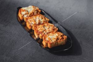 Chicken Schezwan Garlic Bread