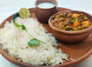 Matar Paneer Chawal